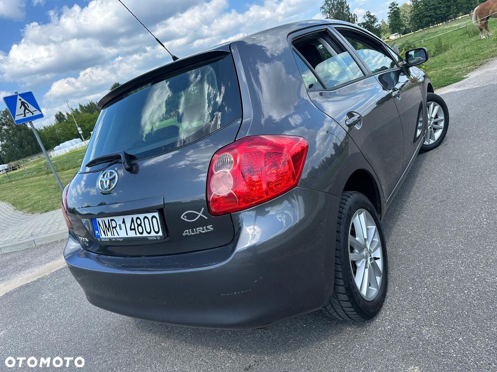 Toyota Verso - 7