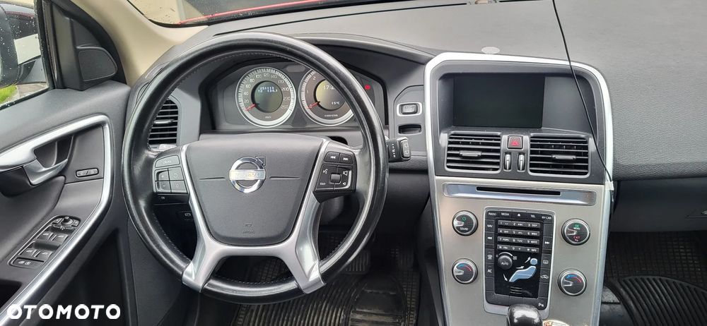 Volvo XC 60 - 8