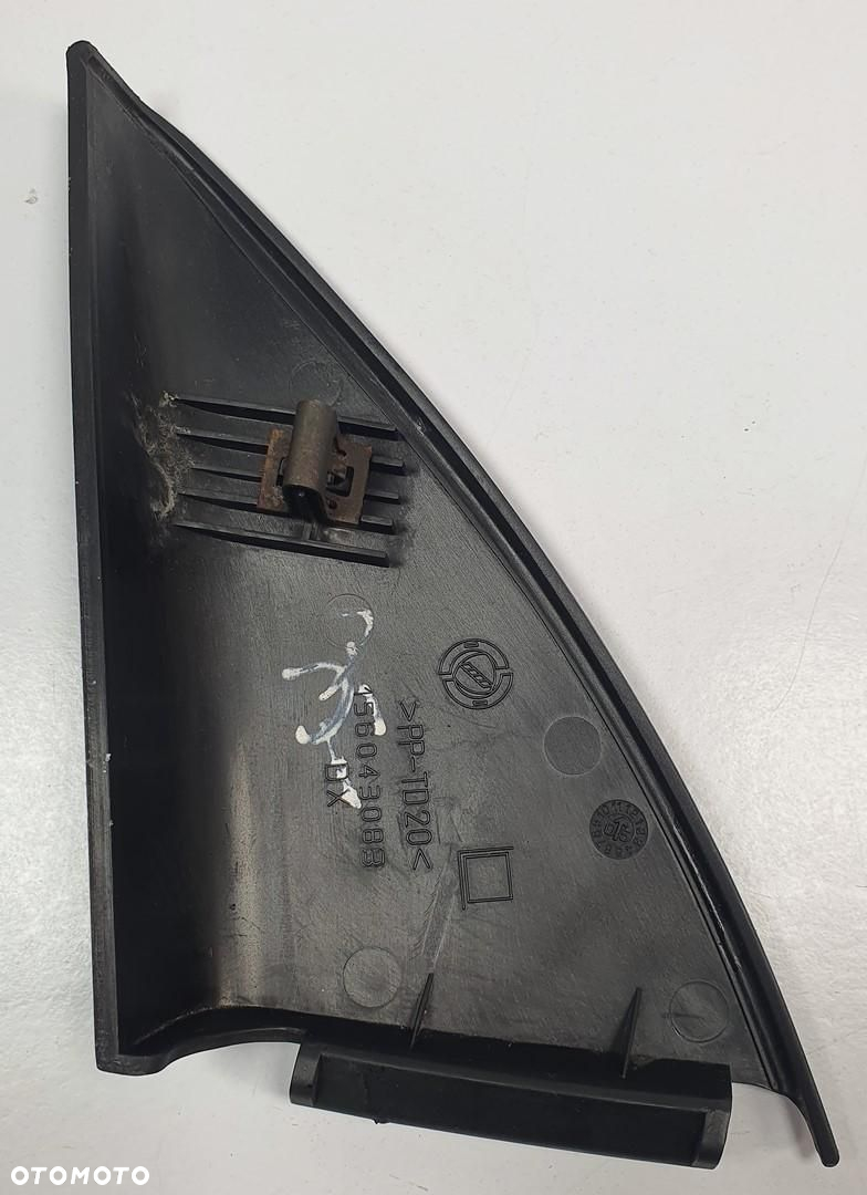 TRÓJKĄT OSŁONA LUSTERKA PRAWA ALFA ROMEO 159 - 3