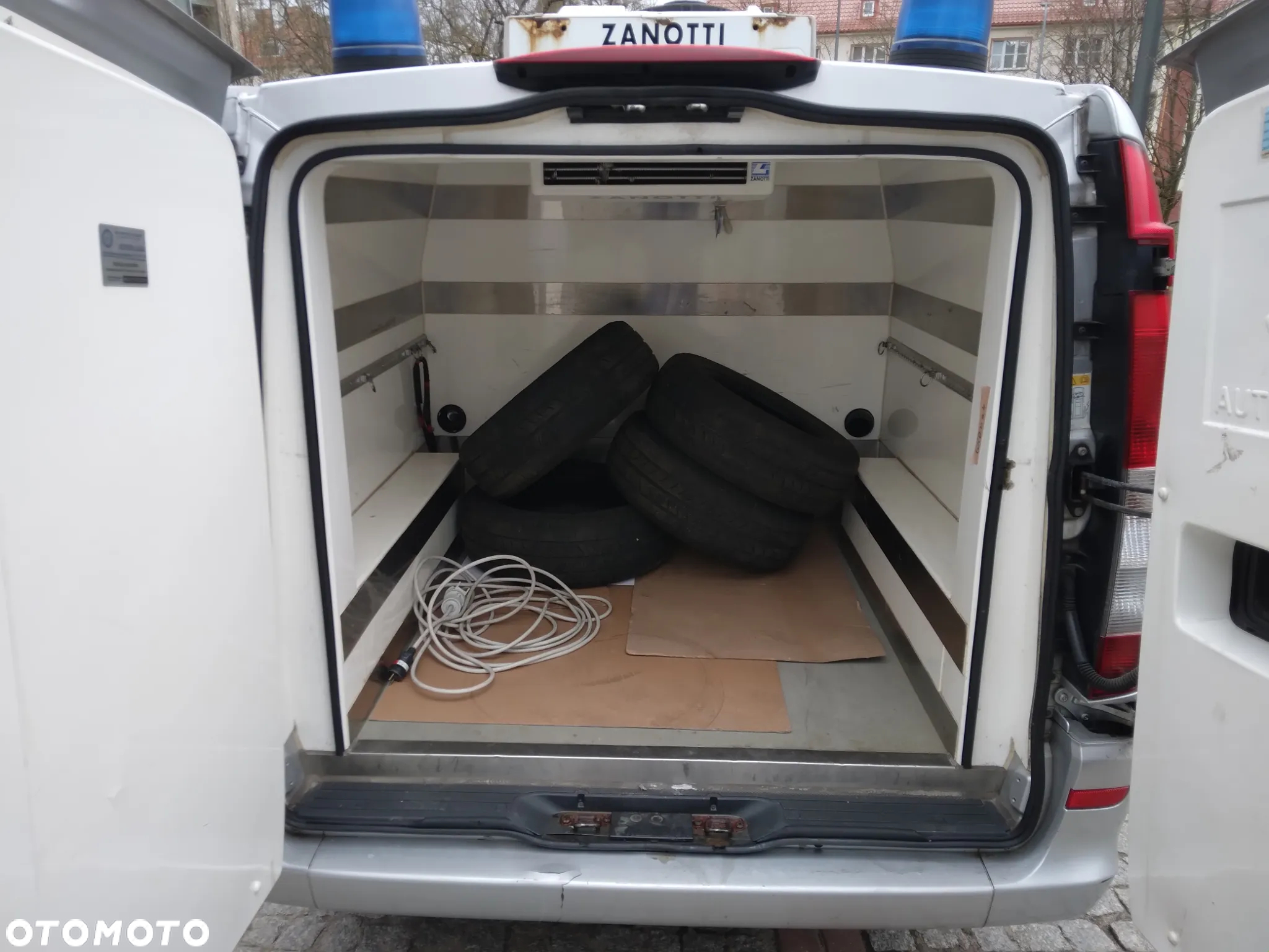 Mercedes-Benz Vito - 9