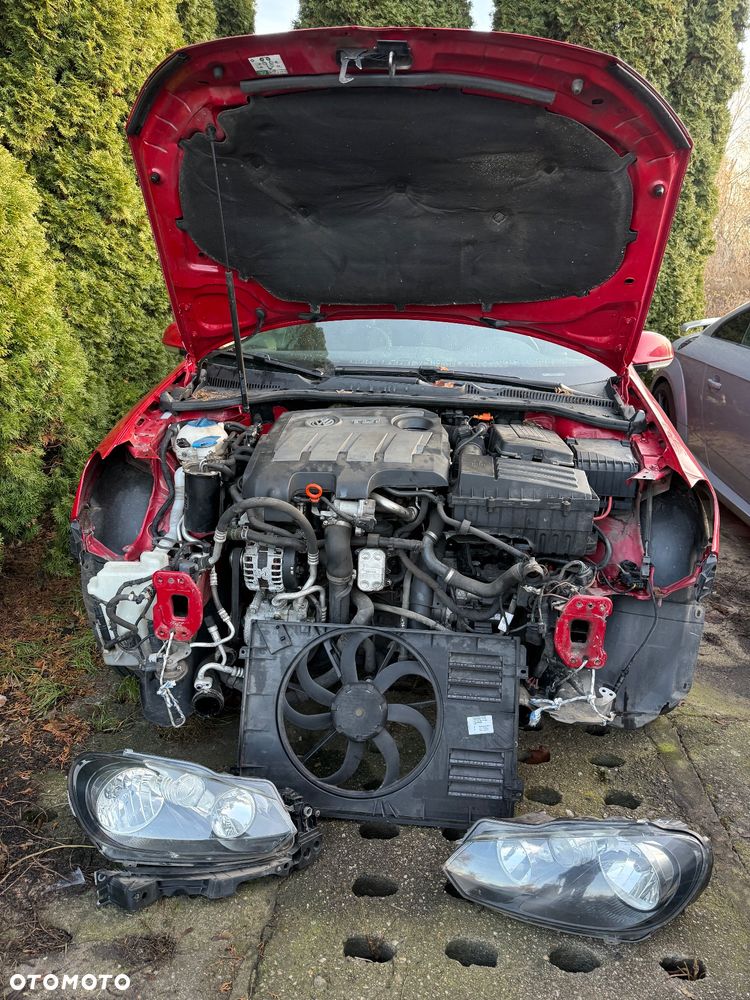 Volkswagen Golf 1.6 TDI Highline - 6