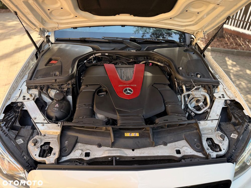 Mercedes-Benz Klasa E 43 AMG 4-Matic - 15