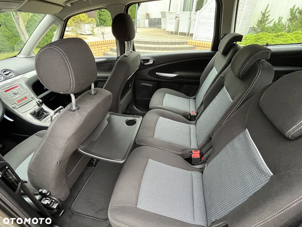 Ford Galaxy 2.0 Champions Edition - 21