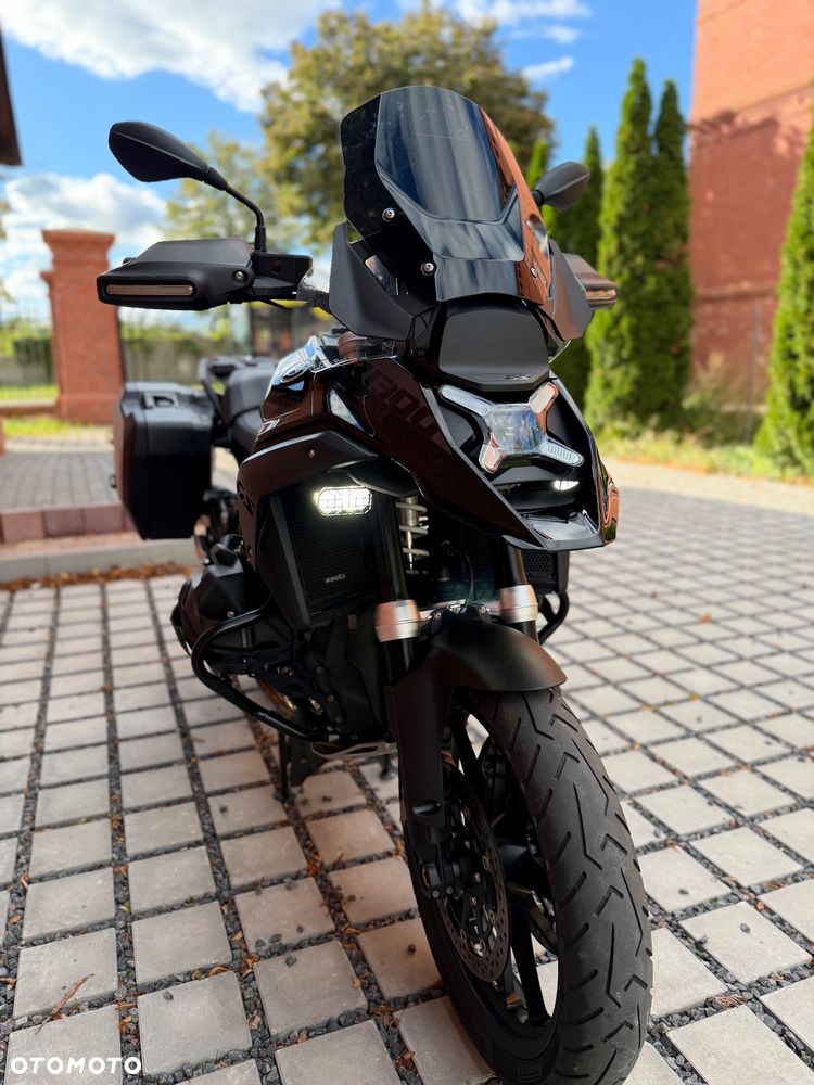 BMW R - 8