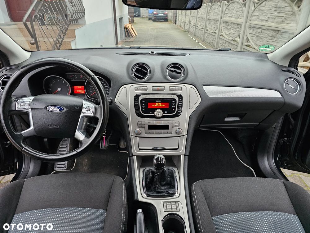 Ford Mondeo SW 2.0 Titanium - 28