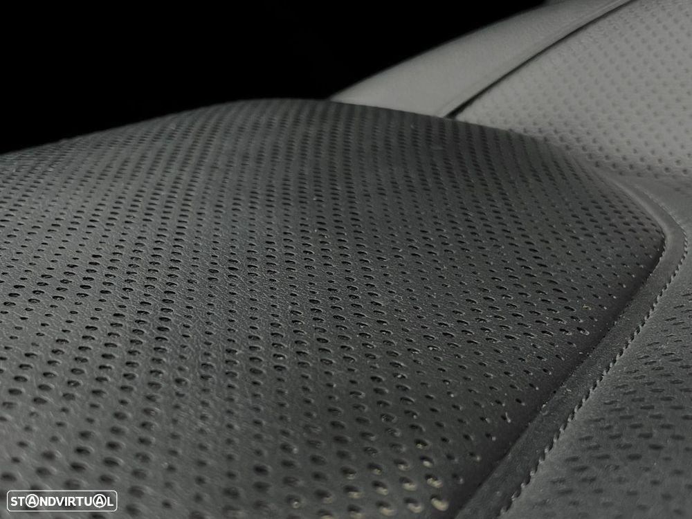 VW Touareg 3.0 TSI e-Hybrid Plus - 28