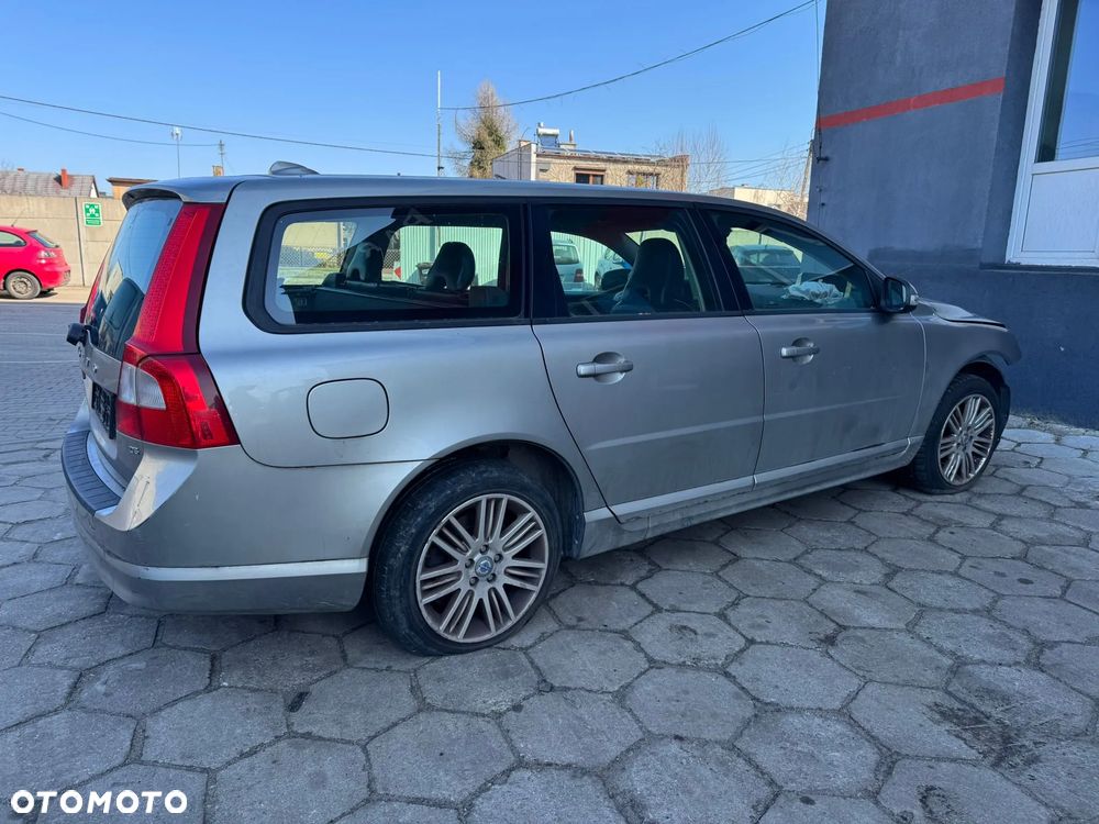 cała na części Volvo V70 2.4 - 1