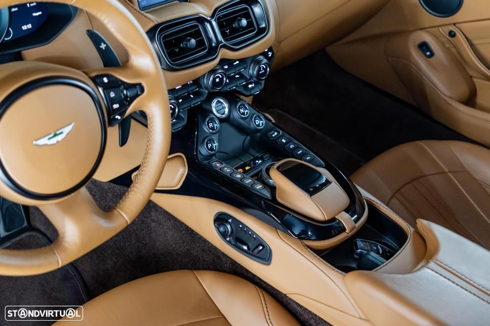 Aston Martin Vantage Roadster V8 - 39