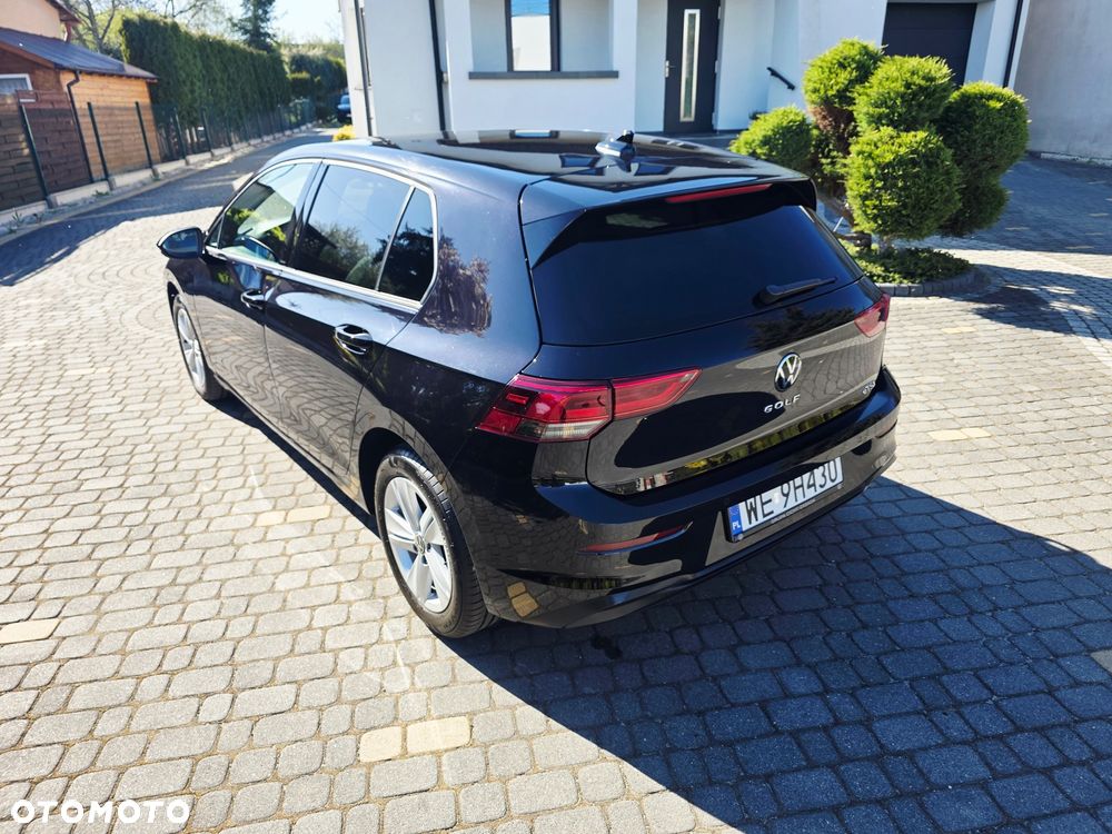 Volkswagen Golf 1.5 eTSI Life DSG - 15