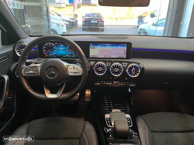 Mercedes-Benz A 250 e AMG Line - 12