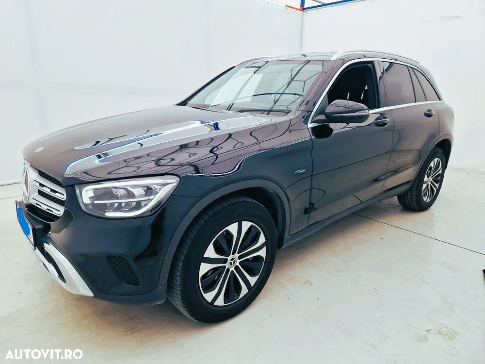 Mercedes-Benz GLC 300 e 4MATIC - 1