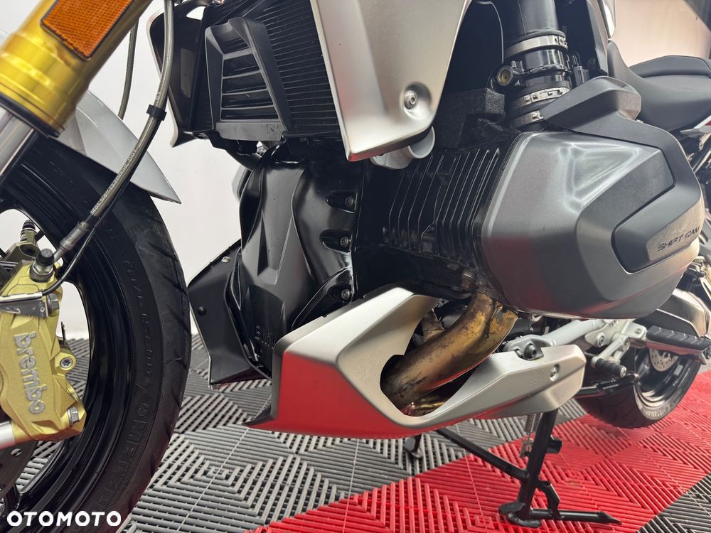 BMW R - 17