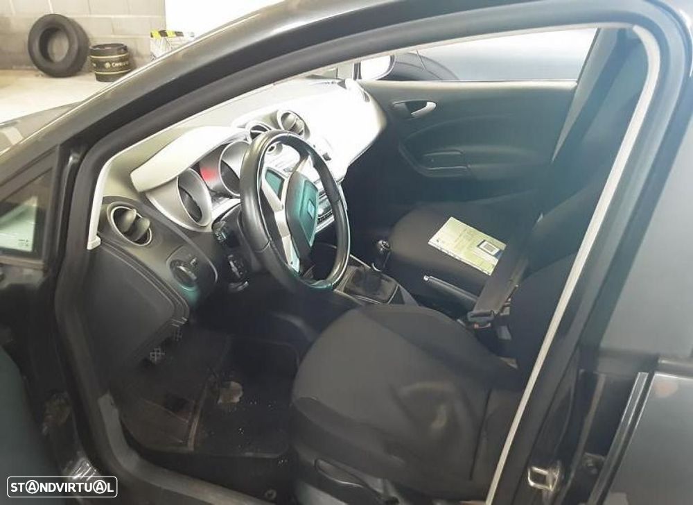 SEAT Ibiza - 4