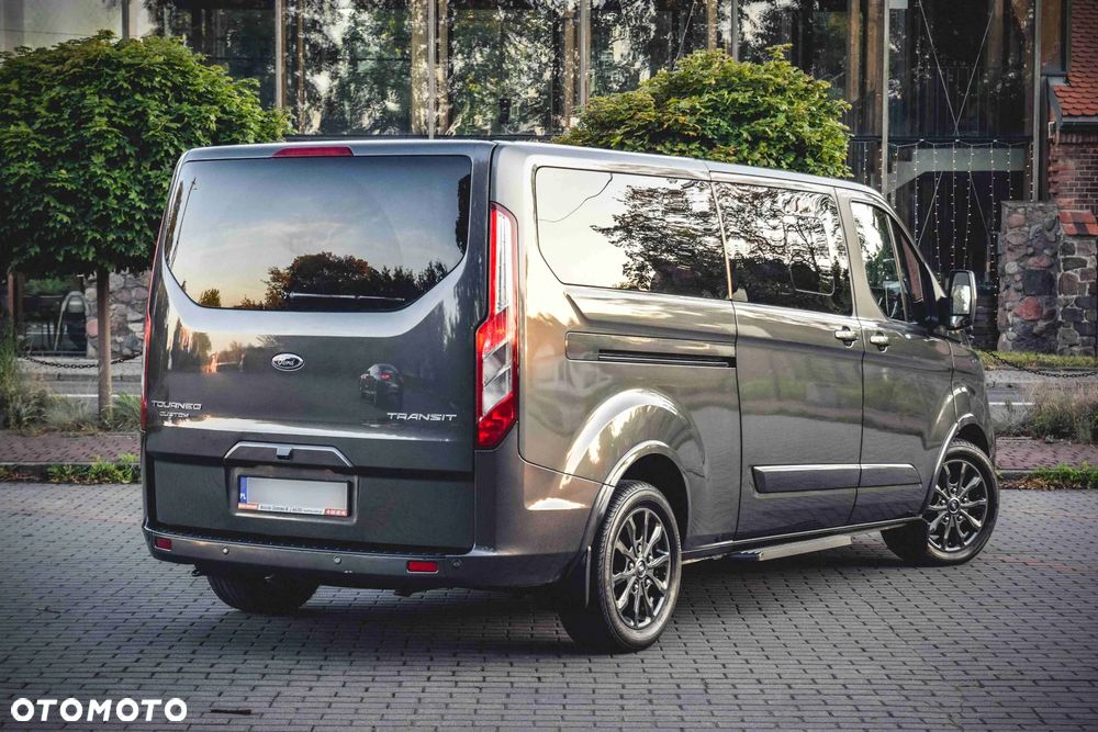 Ford Tourneo Custom 2.0 EcoBlue L2 Titanium - 2