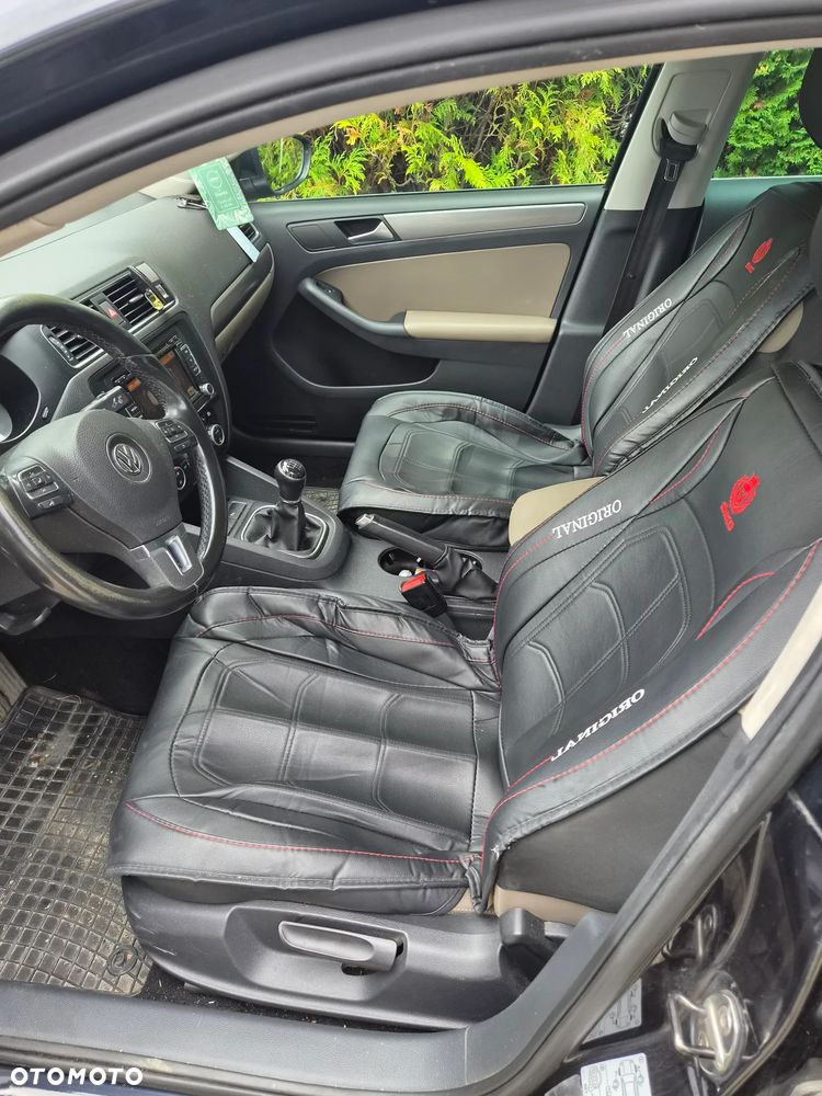Volkswagen Jetta 1.4 TSI Highline - 8