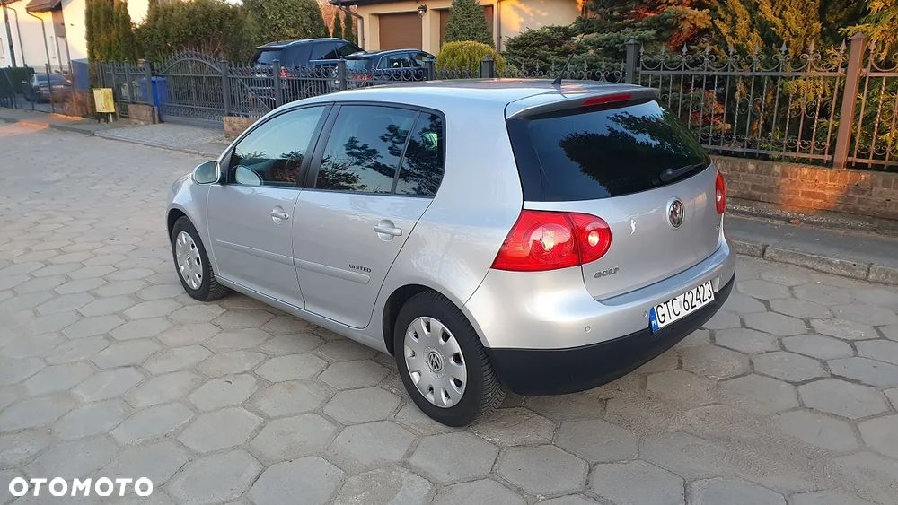 Volkswagen Golf 1.6 United - 2