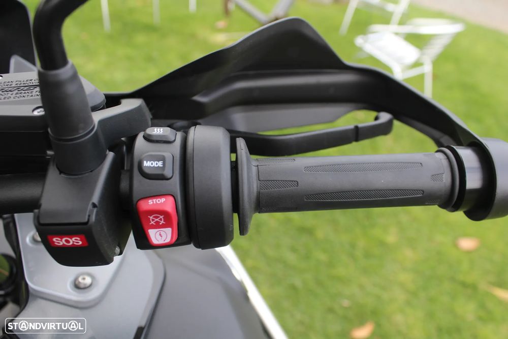 BMW R 1250 GS Adventure TRIPLE BLACK - 9