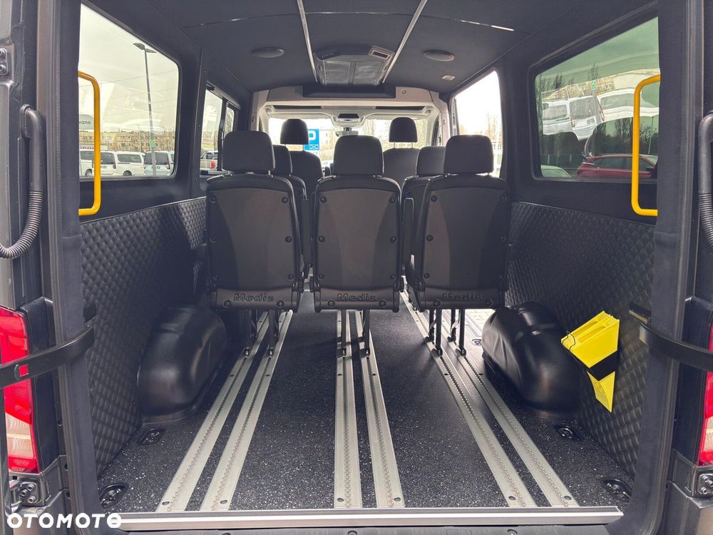 Volkswagen Crafter - 13