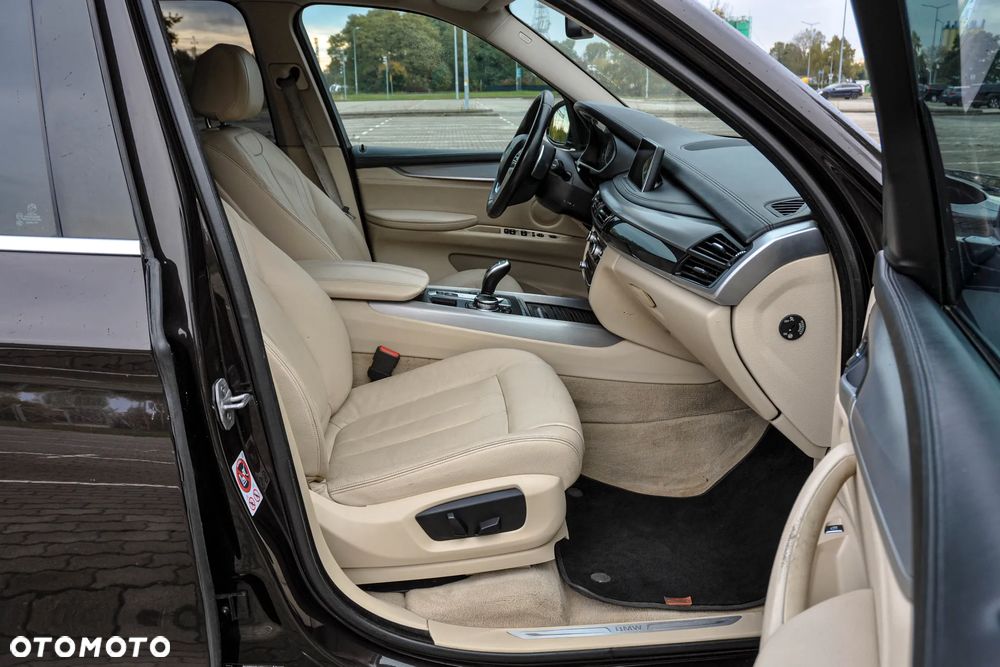 BMW X5 xDrive25d - 12