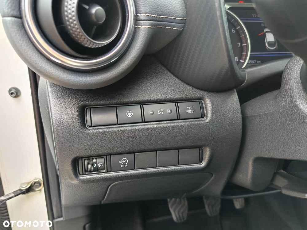 Nissan Juke 1.0 DIG-T N-Connecta - 19