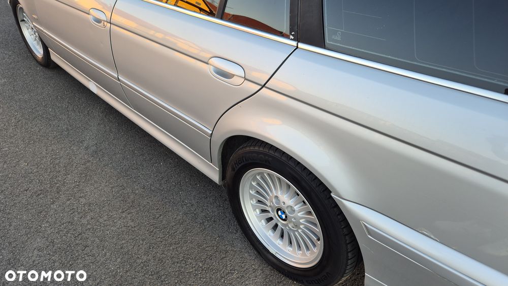 BMW Seria 5 520i - 8