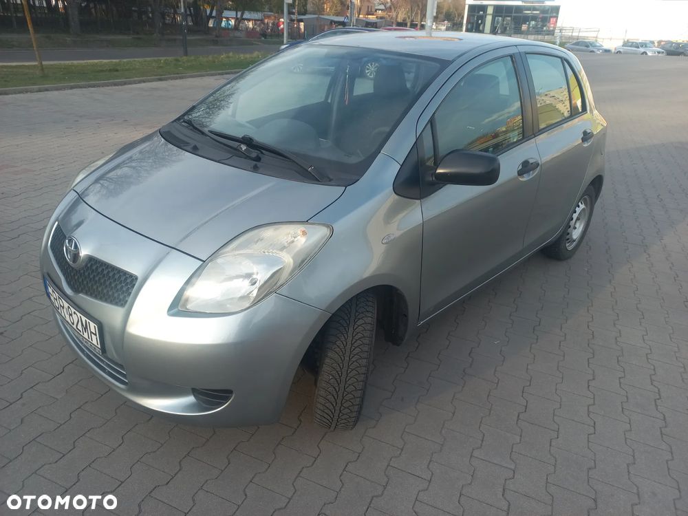 Toyota Yaris 1.3 VVT-i Luna - 1