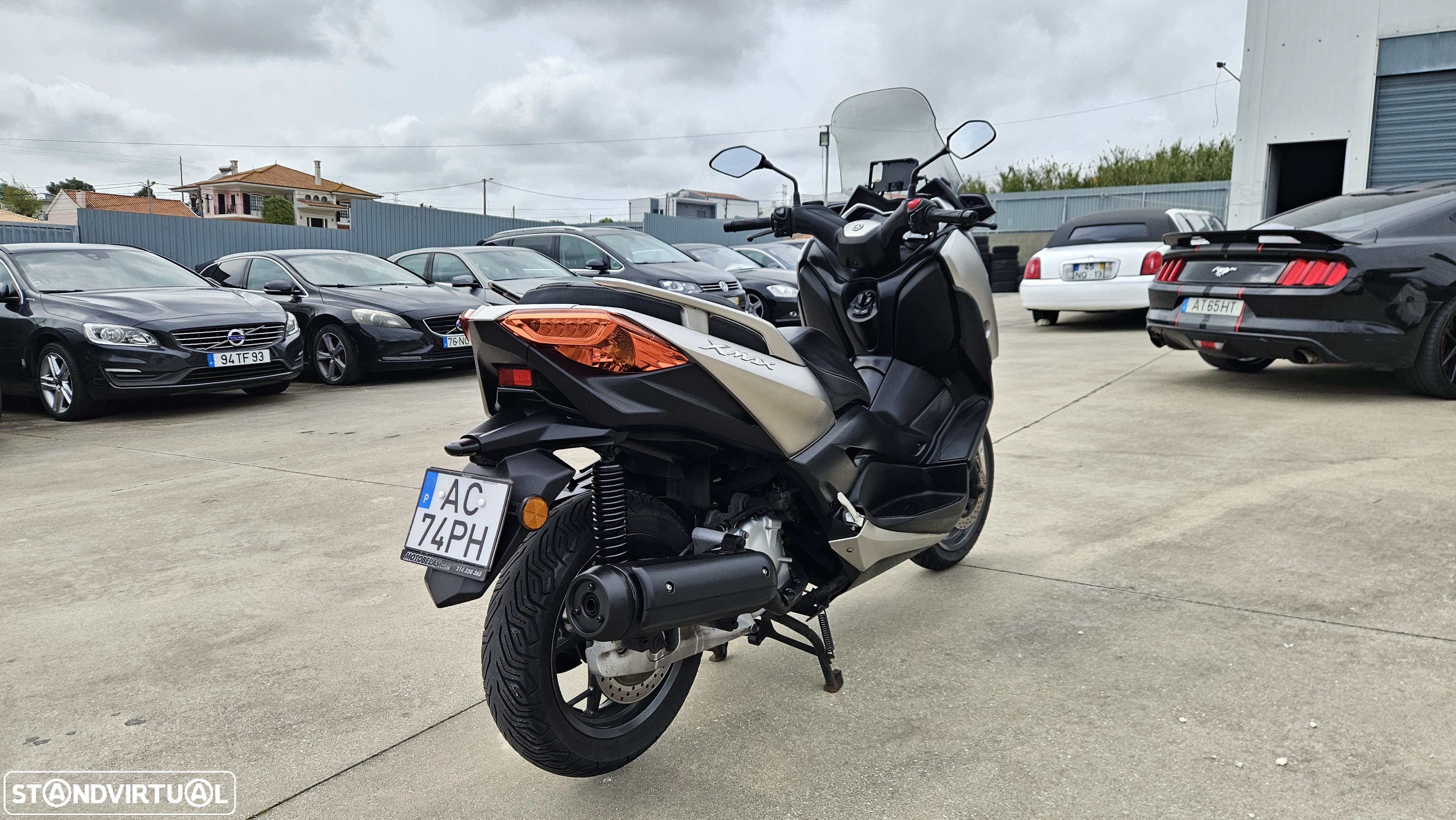 Yamaha X-Max - 5