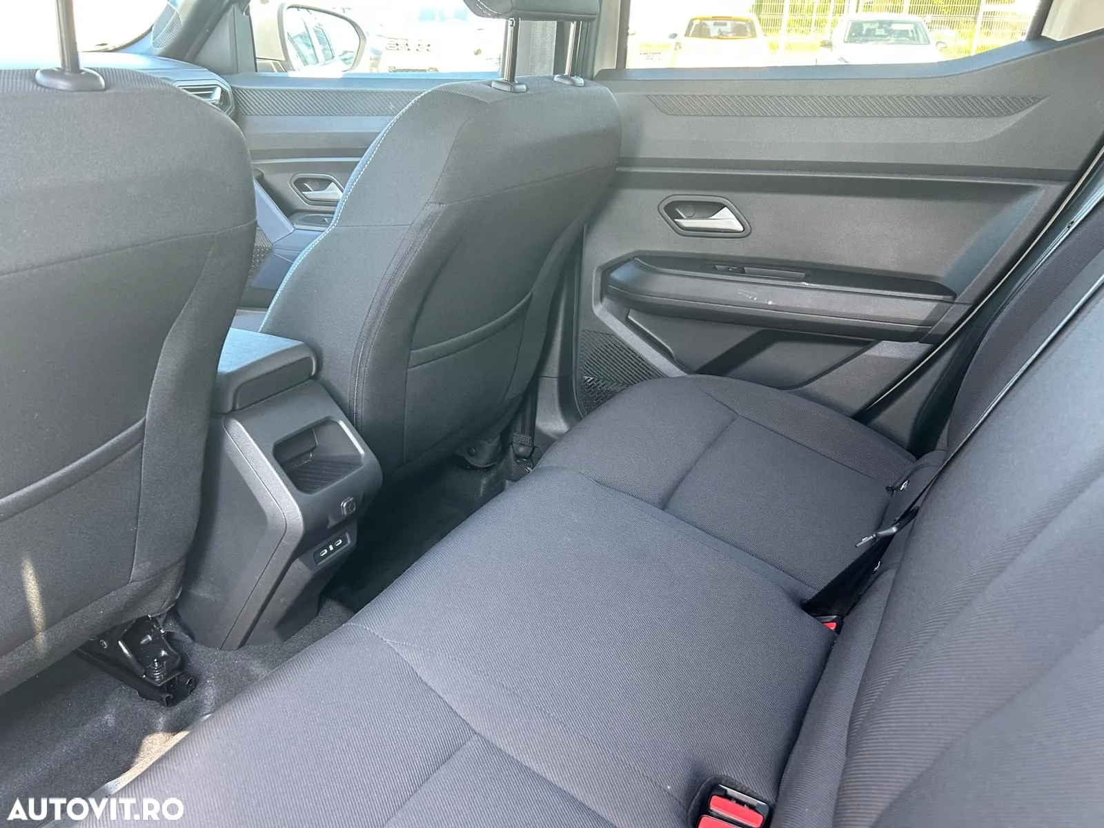 Dacia Duster HEV 140 Journey - 7