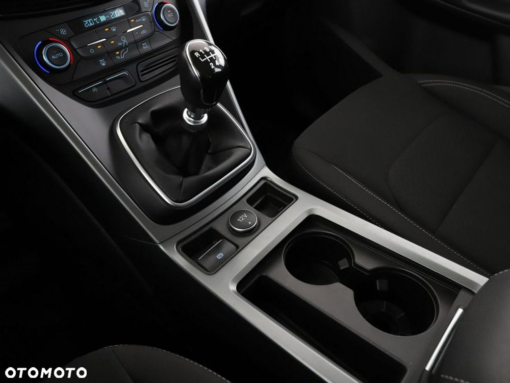 Ford Kuga 1.5 EcoBoost 2x4 Business Edition - 29