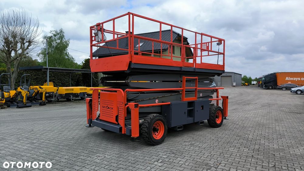 Skyjack SJ 9250 - 1
