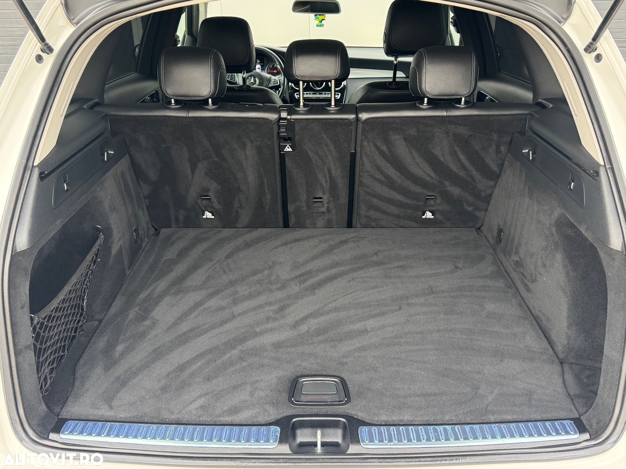 Mercedes-Benz GLC 220 d 4Matic 9G-TRONIC AMG Line - 10