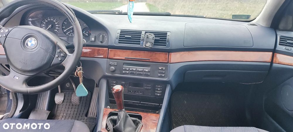 BMW Seria 5 ver-523i - 7