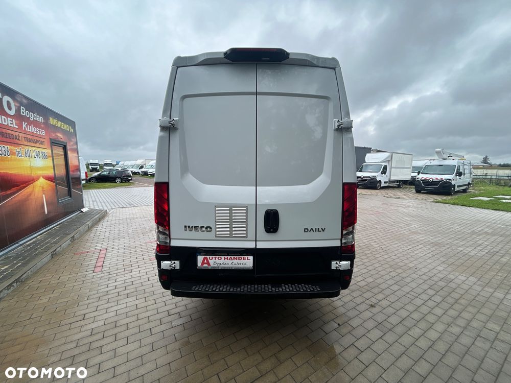 Iveco 35S16 L4H2 - 9