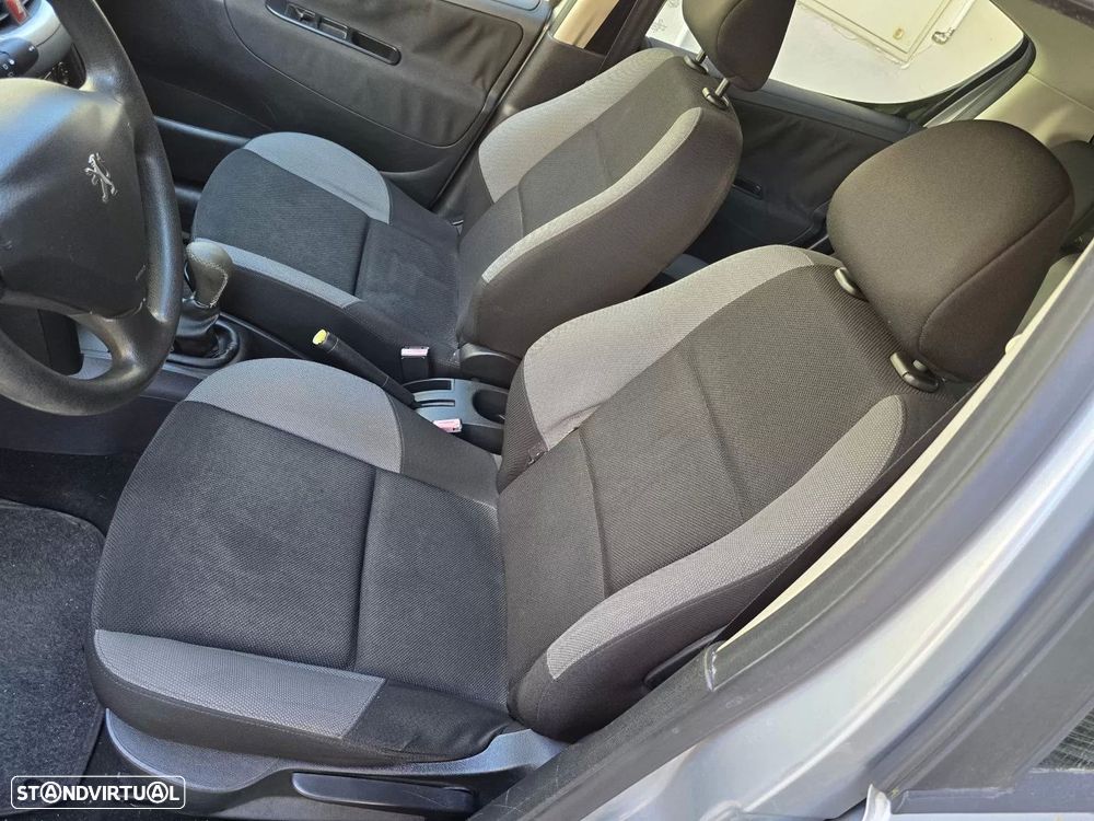 Peugeot 207 1.4 16V Active - 8