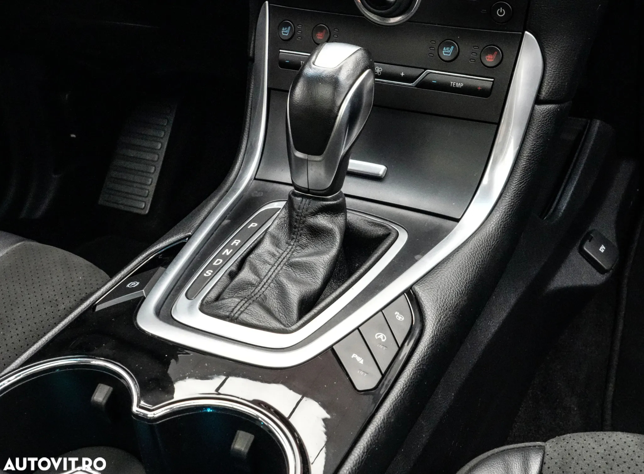 Ford Edge 2.0 TDCi Powershift Sport - 14