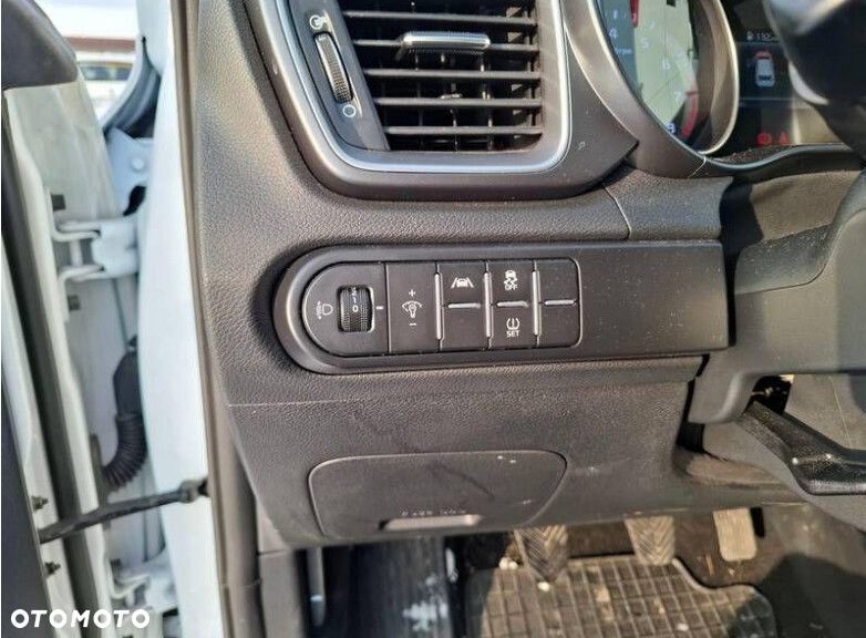 Kia Ceed - 7