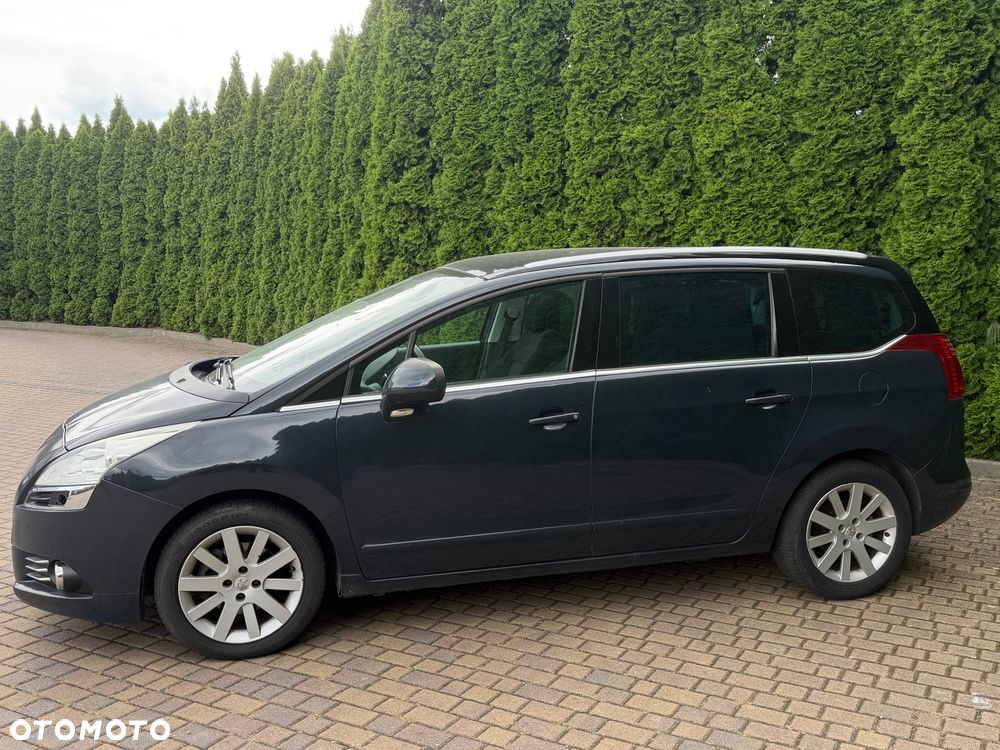 Peugeot 5008 - 6