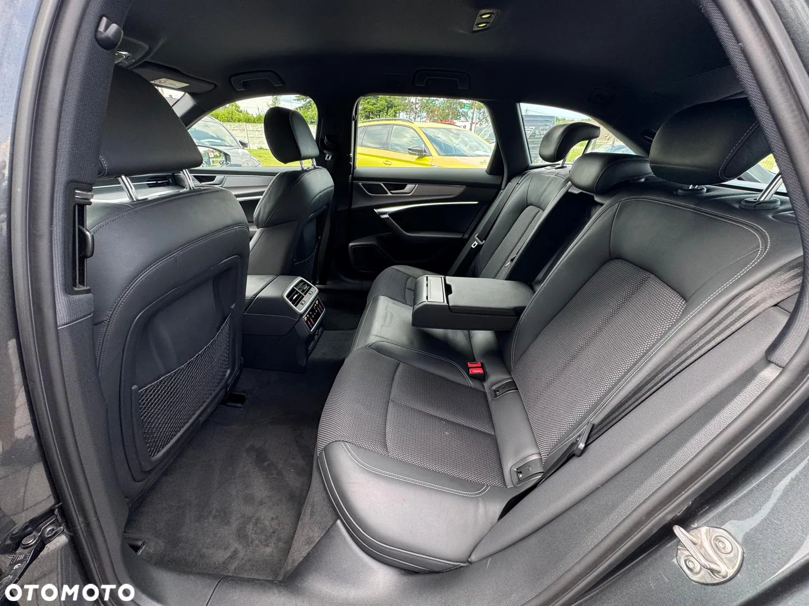 Audi A6 Avant 40 TDI quattro S tronic S line - 26