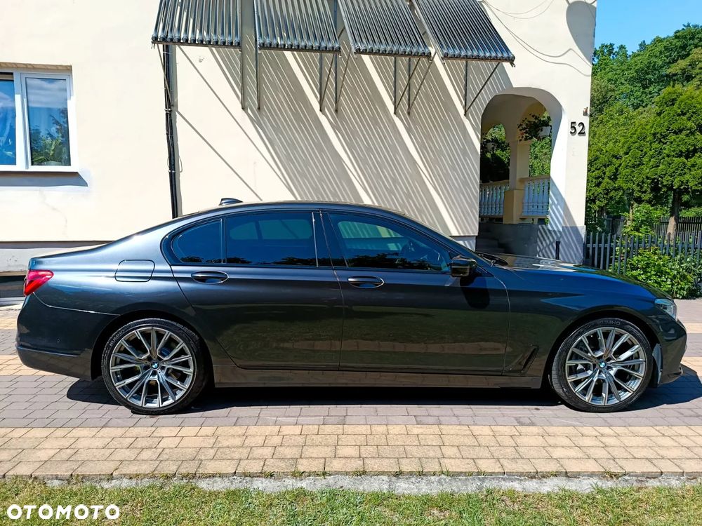 BMW Seria 7 740d xDrive - 7