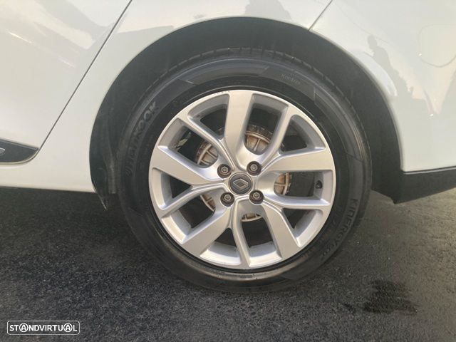 Renault Clio 1.5 dCi Limited - 9