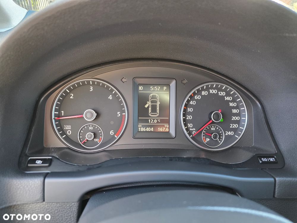 Volkswagen Golf Plus 1.6 TDI Comfortline DSG - 17