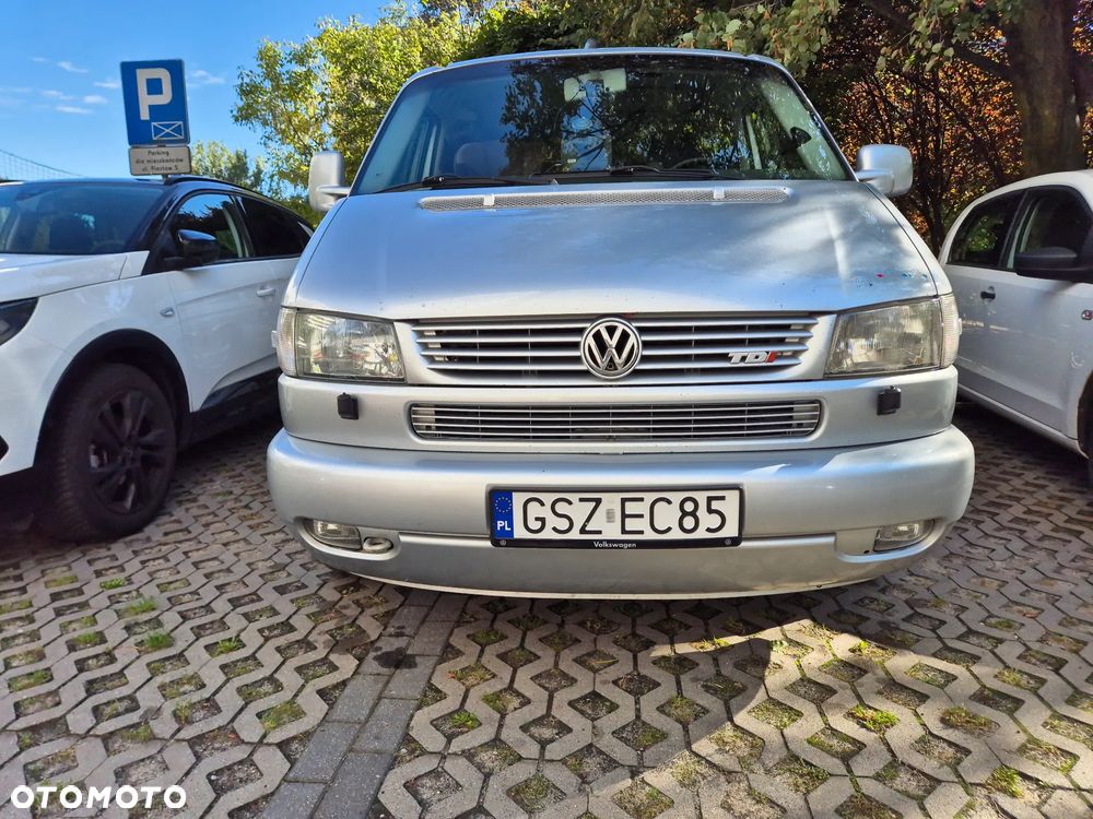 Volkswagen Multivan - 22