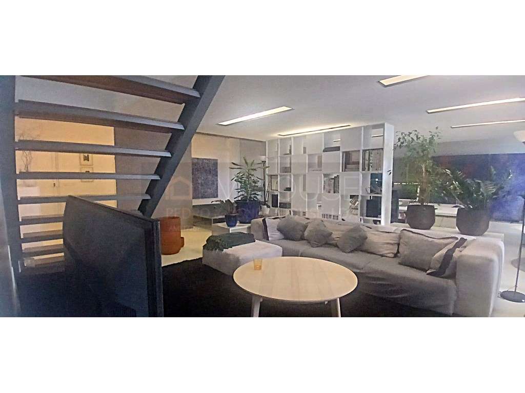Loft com Mezanino em Marvila 185,48 m² - Grande imagem: 4/29