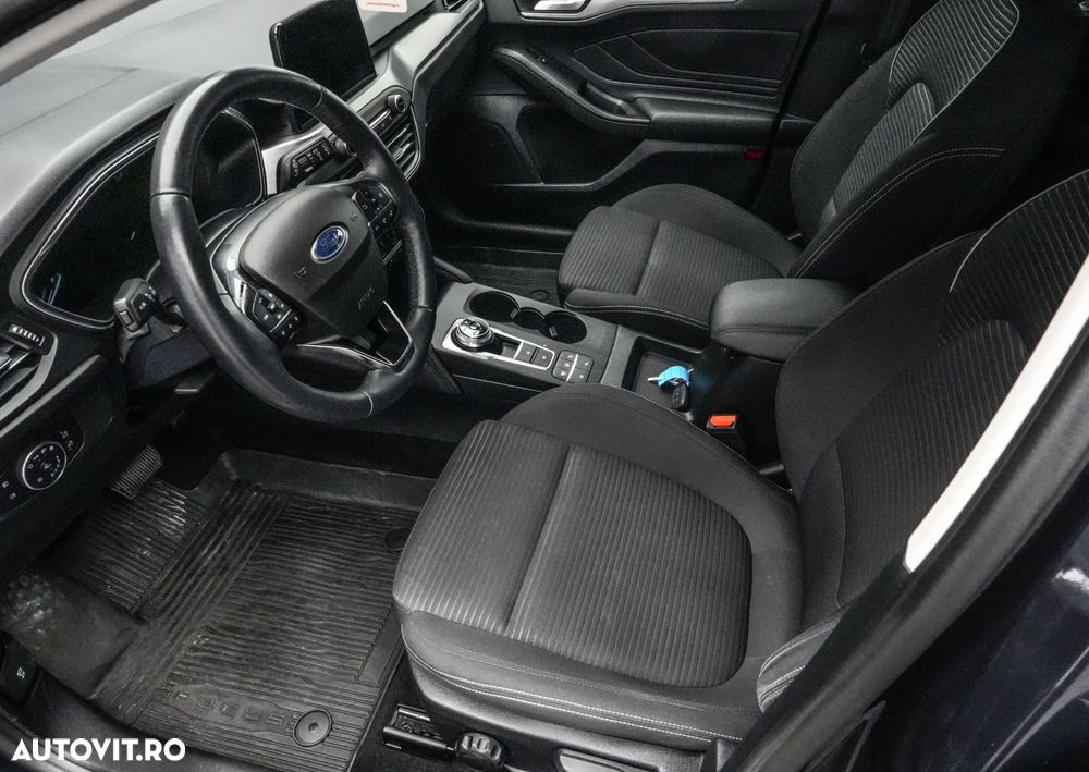 Ford Focus 1.0 EcoBoost Titanium Business - 11