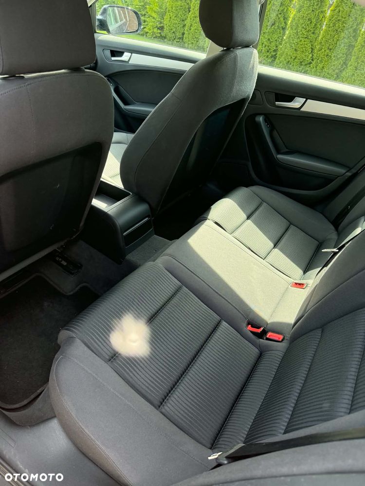 Audi A4 Limousine - 2