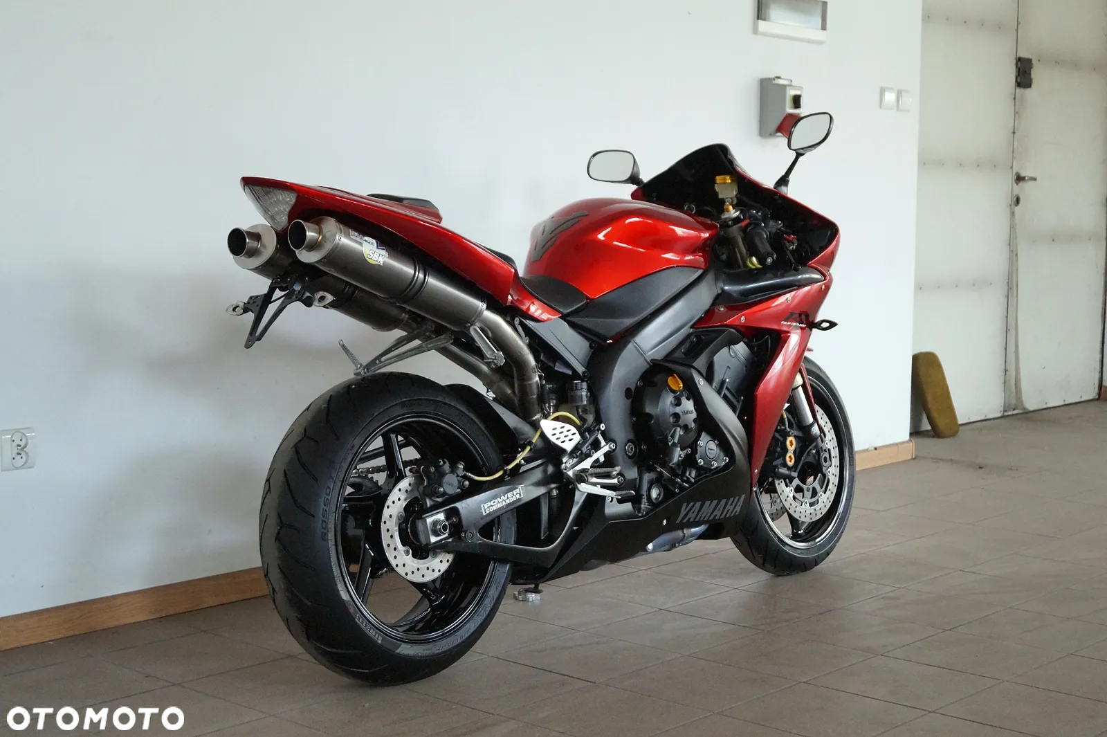 Yamaha R1 - 7