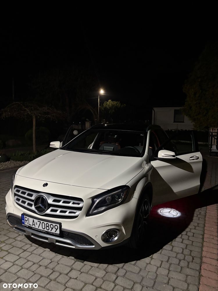 Mercedes-Benz GLA 250 4-Matic Urban - 26