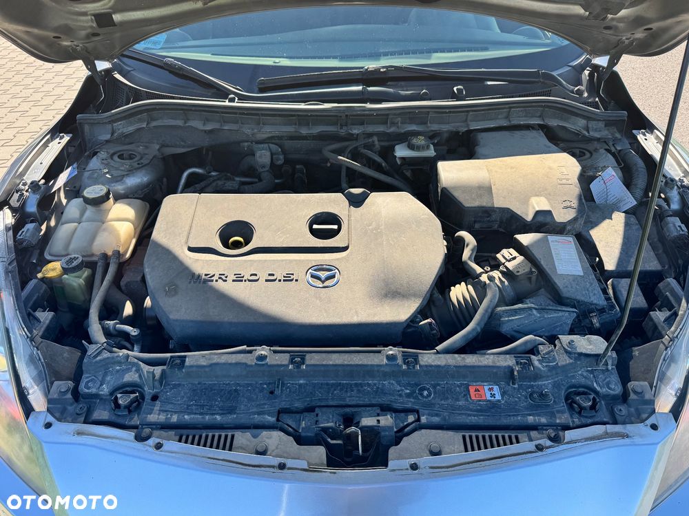Mazda 3 2.0 Exclusive + - 15
