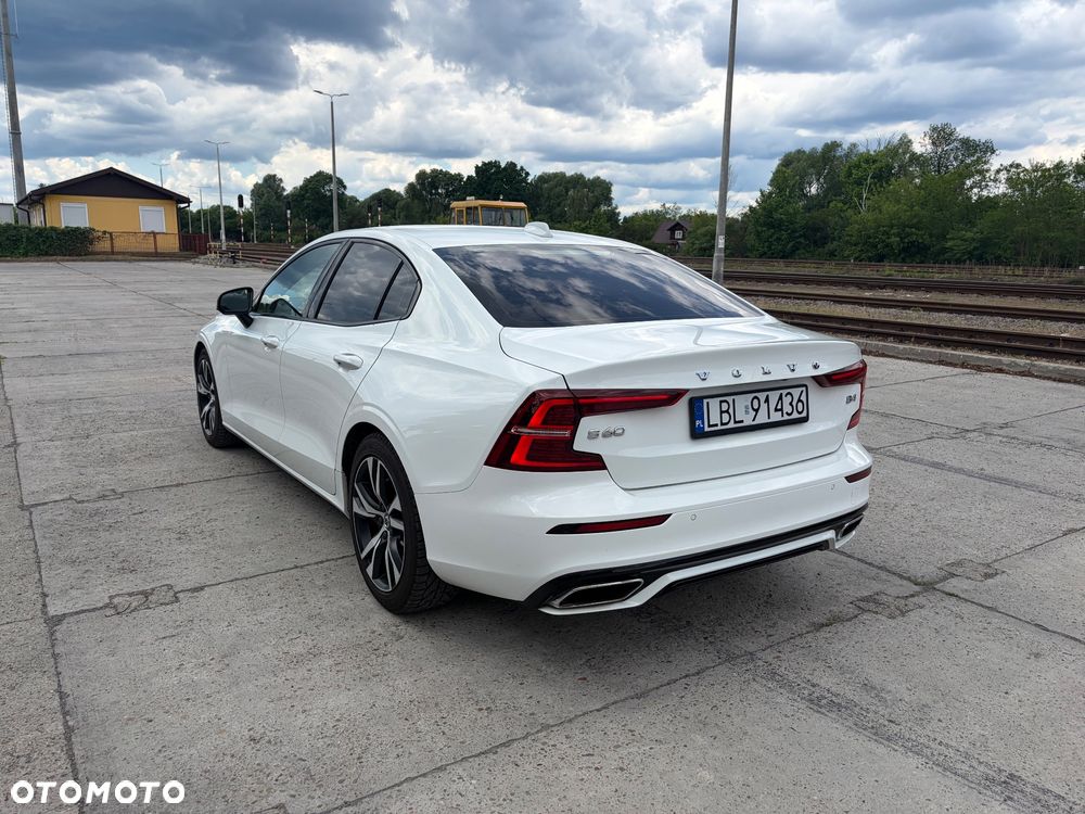 Volvo S60 B4 B R-Design - 14