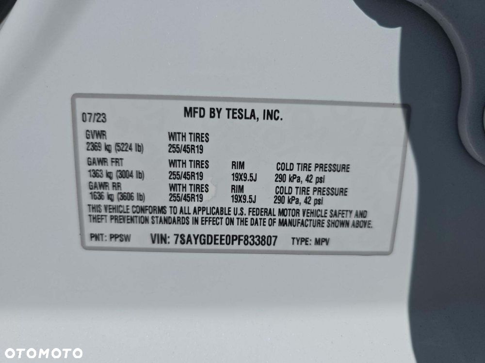 Tesla Model Y Long Range Dual Motor AWD - 17